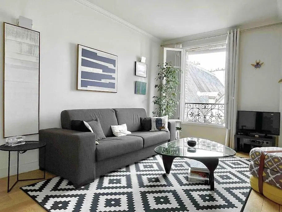Апартаменты Geranimus Heart Of Marais *