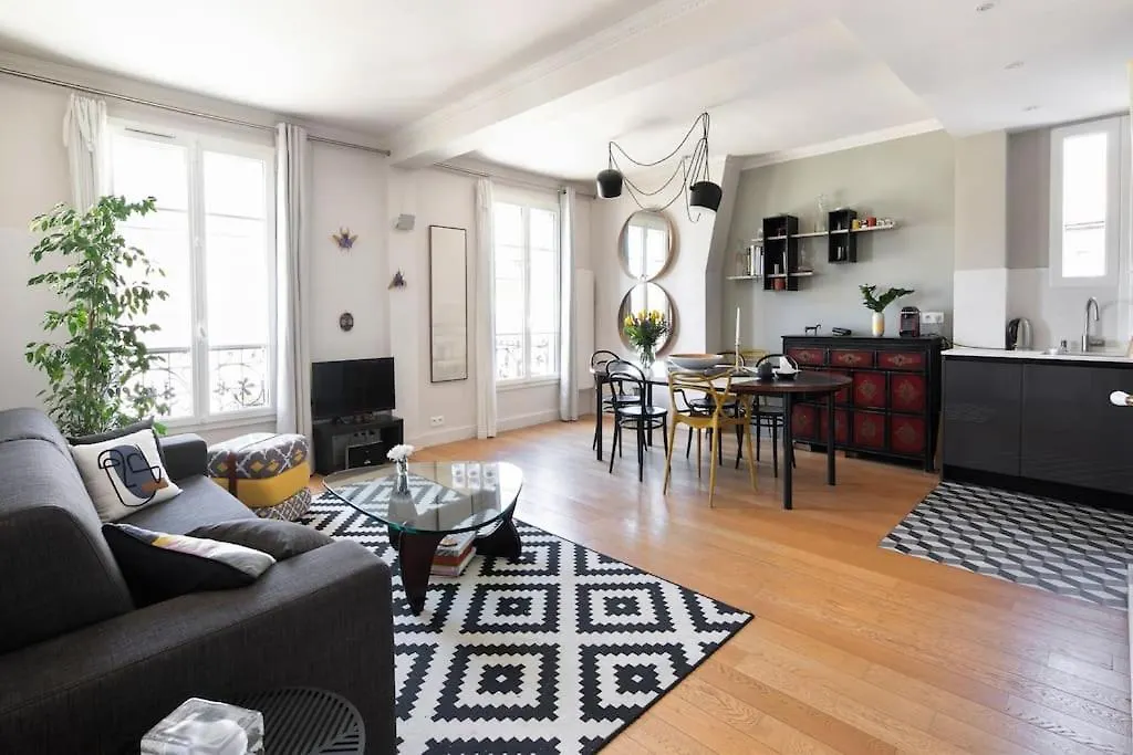 Апартаменты Geranimus Heart Of Marais Париж